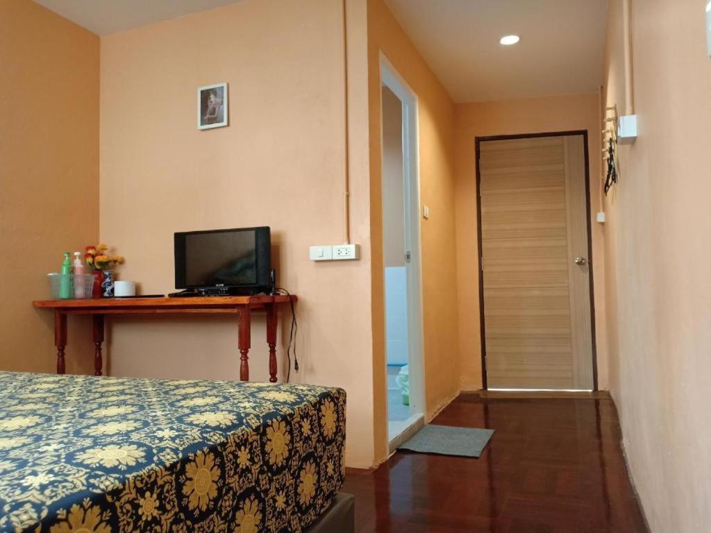 Sun House Bkk Ξενοδοχείο Μπανγκόκ Εξωτερικό φωτογραφία
